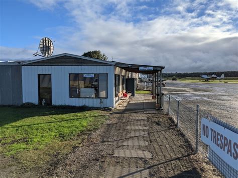 woorayl air services|Woorayl Air Services, Leongatha, VIC .